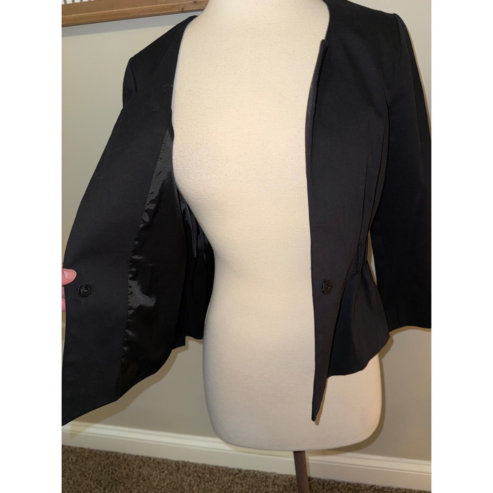 Theory Black Cropped Peplum Jacket Blazer Womens Size 4 Collarless - Picture 3 of 9
